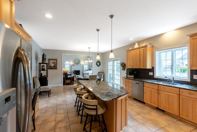 16 Ridgeview Lane, Mansfield, MA 02048
