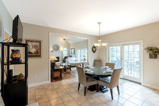 16 Ridgeview Lane, Mansfield, MA 02048