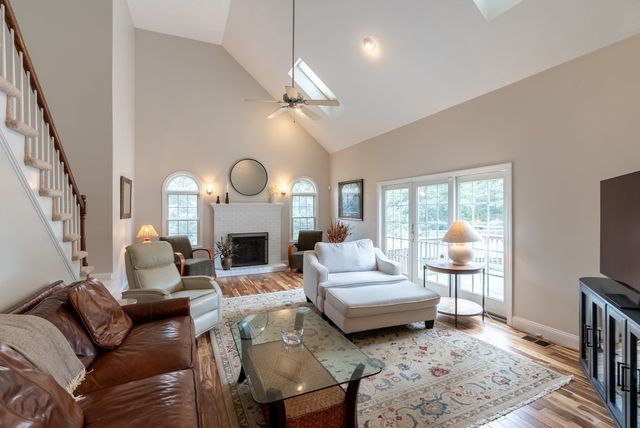 16 Ridgeview Lane, Mansfield, MA 02048