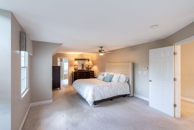 16 Ridgeview Lane, Mansfield, MA 02048