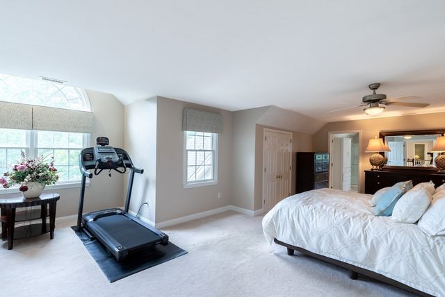 16 Ridgeview Lane, Mansfield, MA 02048
