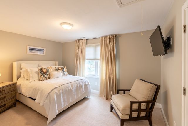 16 Ridgeview Lane, Mansfield, MA 02048