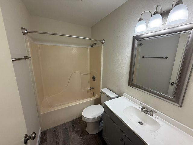 1709 HANOVER BLVD, Columbia, MO 65202