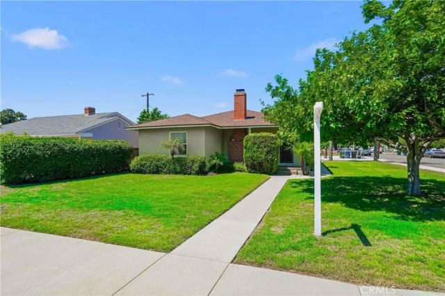 943 E Olive, Pomona, CA 91766