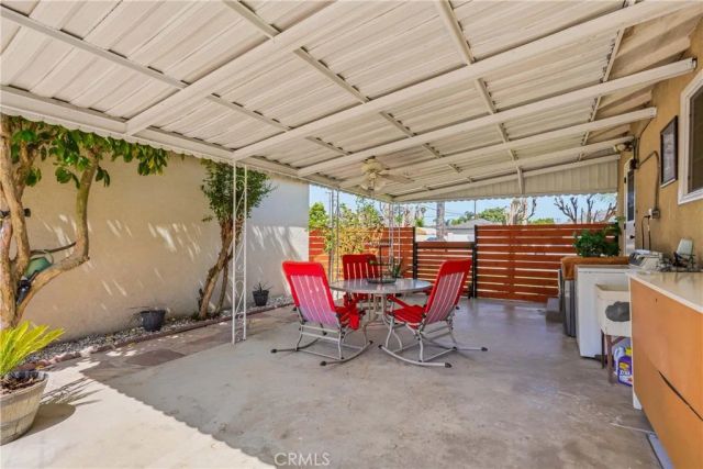 943 E Olive, Pomona, CA 91766