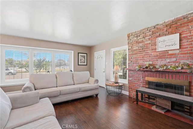 943 E Olive, Pomona, CA 91766