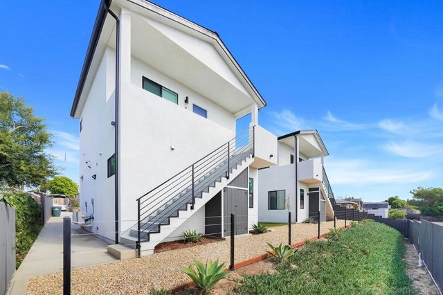 2868 70 Preece St, San Diego, CA 92111