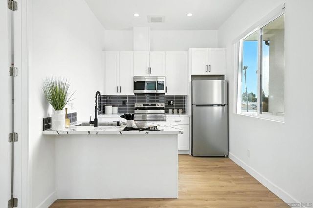 2868 70 Preece St, San Diego, CA 92111