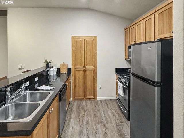6298 Sw GRAND OAKS Dr I302, Corvallis, OR 97333
