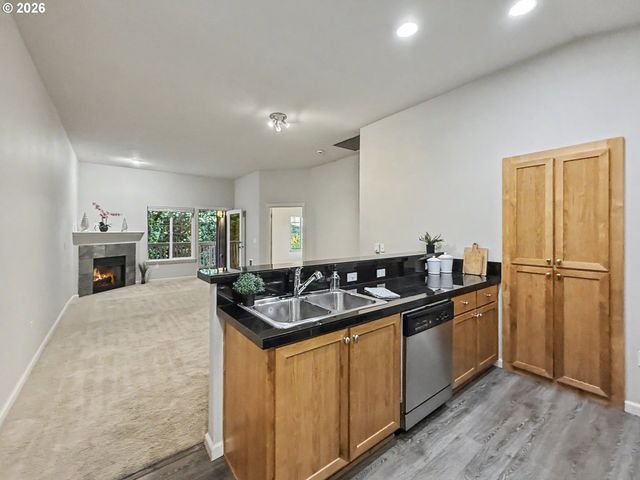 6298 Sw GRAND OAKS Dr I302, Corvallis, OR 97333