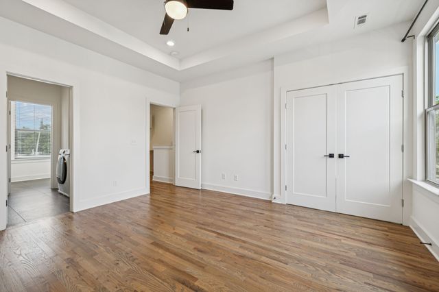 100 Thompson Ln Unit 9, Nashville, TN 37211