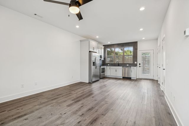 100 Thompson Ln Unit 9, Nashville, TN 37211
