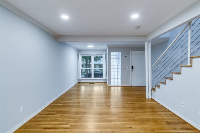 4122 Travis Street 13, Dallas, TX 75204