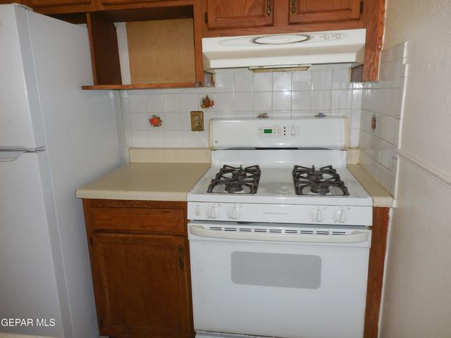 11392 Lake Erie Drive, El Paso, TX 79936