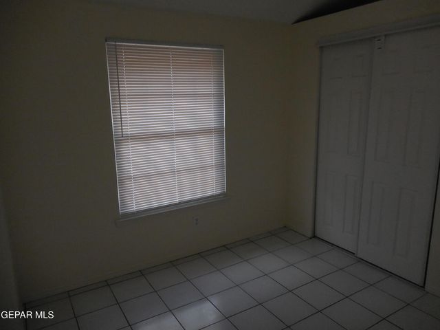 11392 Lake Erie Drive, El Paso, TX 79936