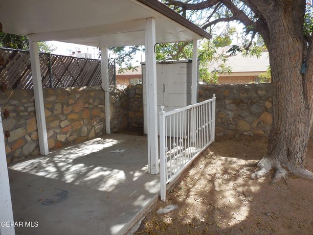 11392 Lake Erie Drive, El Paso, TX 79936