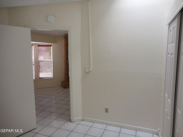 11392 Lake Erie Drive, El Paso, TX 79936