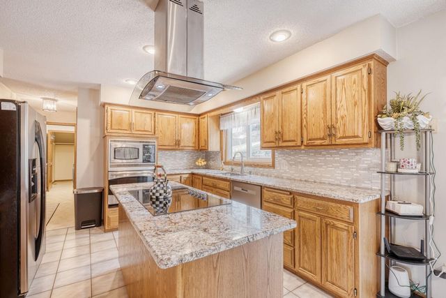 4120 Minnesota Lane N, Plymouth, MN 55446