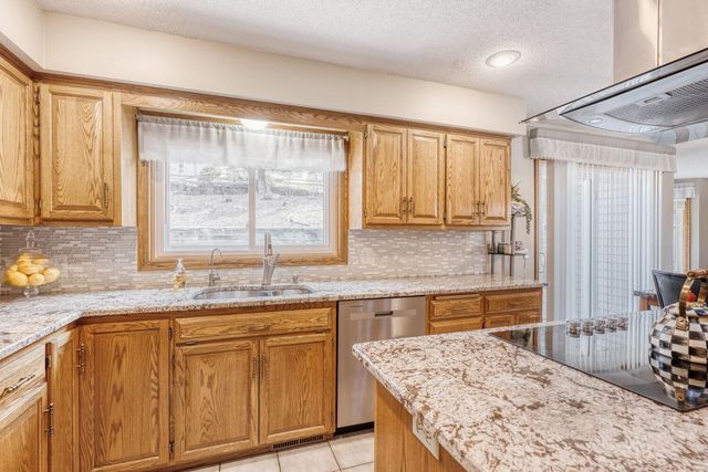 4120 Minnesota Lane N, Plymouth, MN 55446