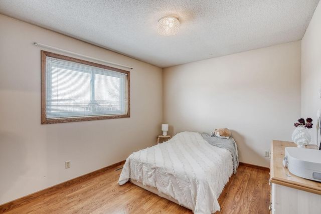 4120 Minnesota Lane N, Plymouth, MN 55446