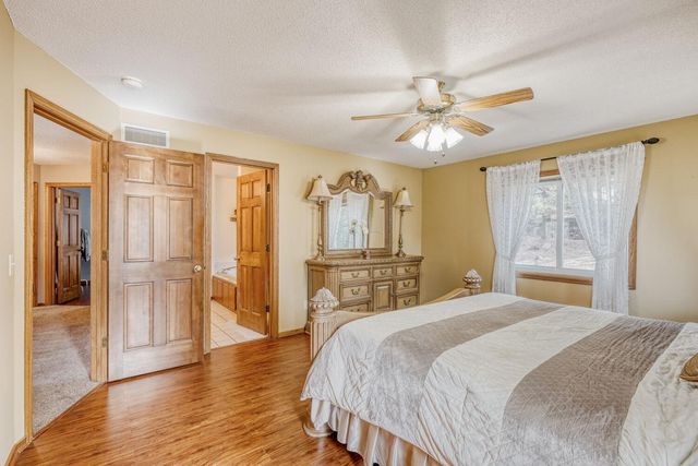 4120 Minnesota Lane N, Plymouth, MN 55446