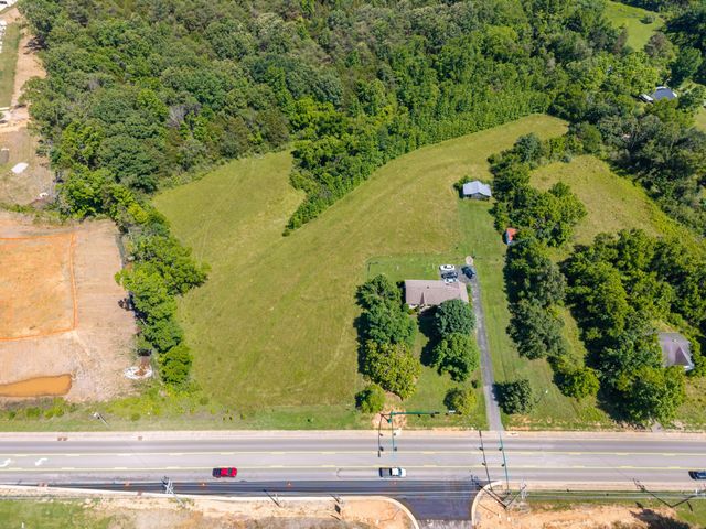 2161 Fairview Blvd, Fairview, TN 37062