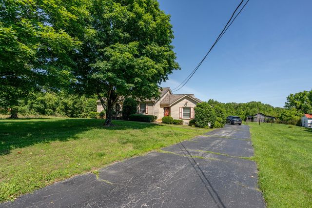 2161 Fairview Blvd, Fairview, TN 37062