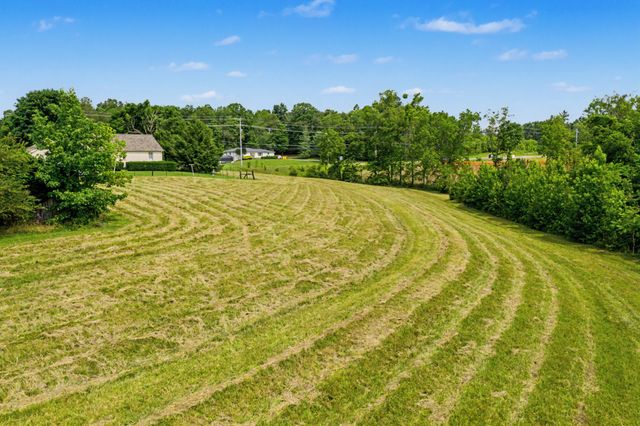 2161 Fairview Blvd, Fairview, TN 37062