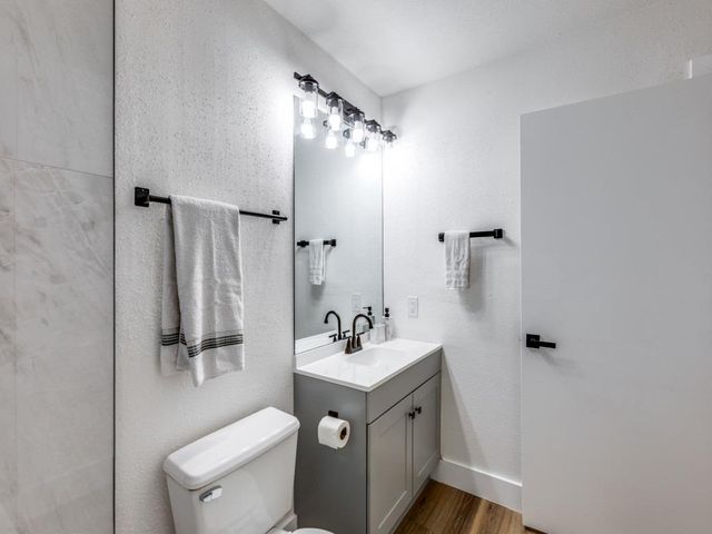 1845 River Crossing CIR A, Austin, TX 78741