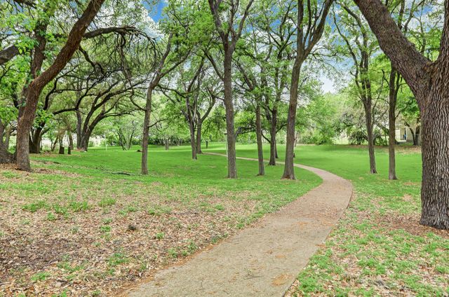 1845 River Crossing CIR A, Austin, TX 78741