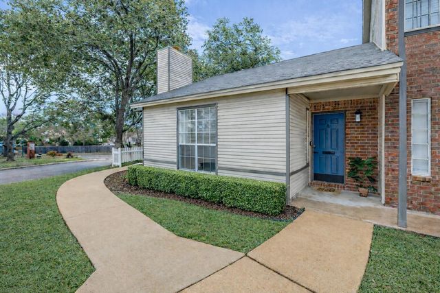 1845 River Crossing CIR A, Austin, TX 78741