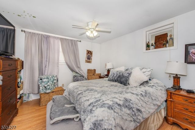 208 Maxim Dr, Hopatcong Boro, NJ 07843