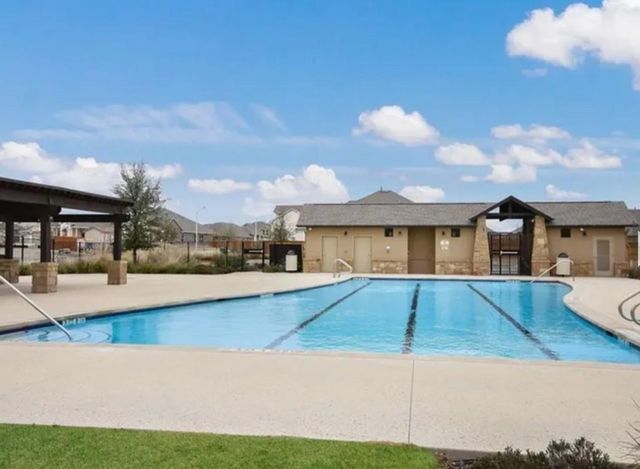 604 Heinatz Flat LN, Leander, TX 78641