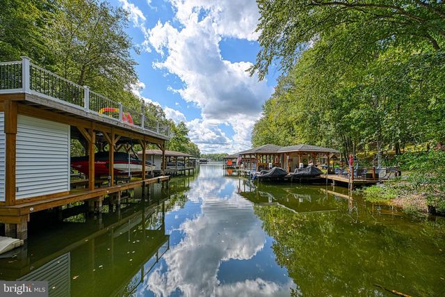 13308 BLACK WALNUT LN, Spotsylvania, VA 22551