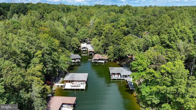 13308 BLACK WALNUT LN, Spotsylvania, VA 22551