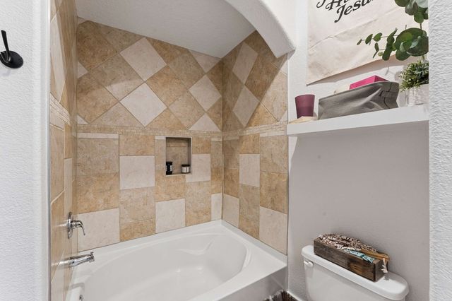 2600 Hillsboro Pike Apt 243, Nashville, TN 37212