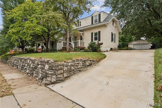 7402 Lansdowne Avenue, Shrewsbury, MO 63119