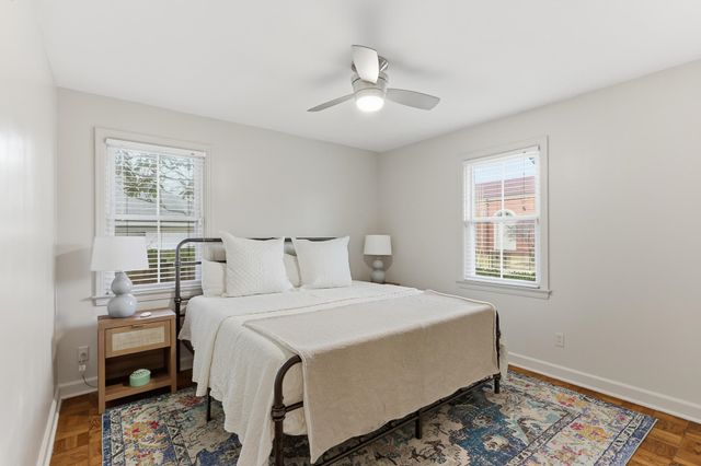 932 IVY RD, Memphis, TN 38117