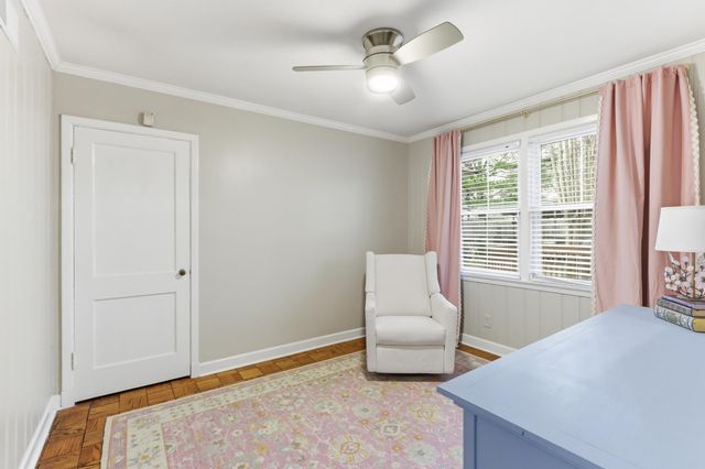 932 IVY RD, Memphis, TN 38117