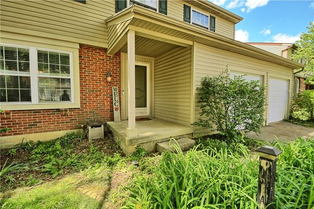2318 Cross Village Drive, Miamisburg, OH 45342