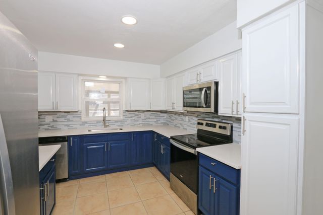 2405 Melon Court, Fort Pierce, FL 34982