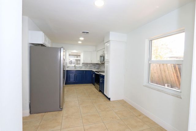 2405 Melon Court, Fort Pierce, FL 34982