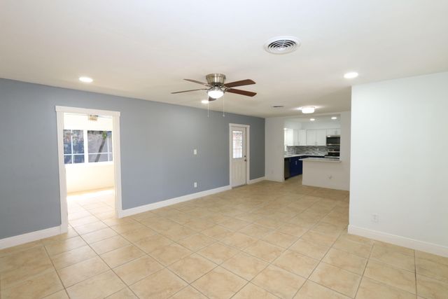 2405 Melon Court, Fort Pierce, FL 34982