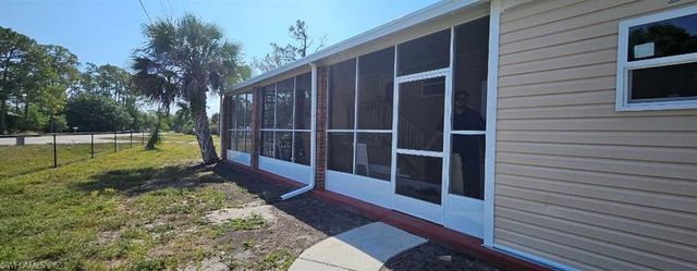 2425 Case LN, North Fort Myers, FL 33917