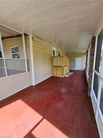 2425 Case LN, North Fort Myers, FL 33917