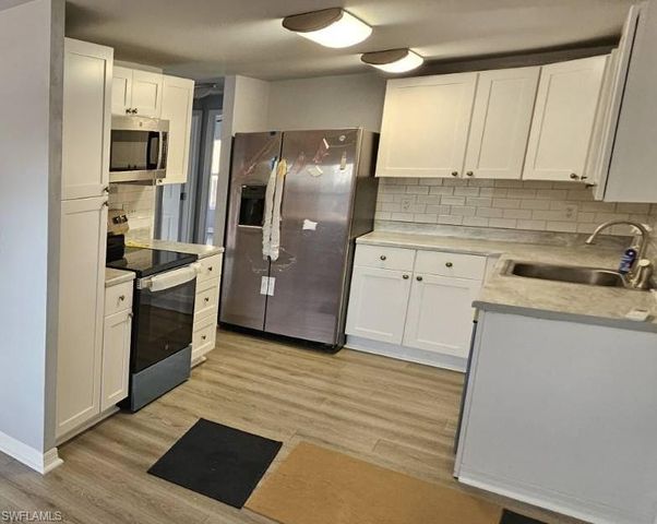 2425 Case LN, North Fort Myers, FL 33917