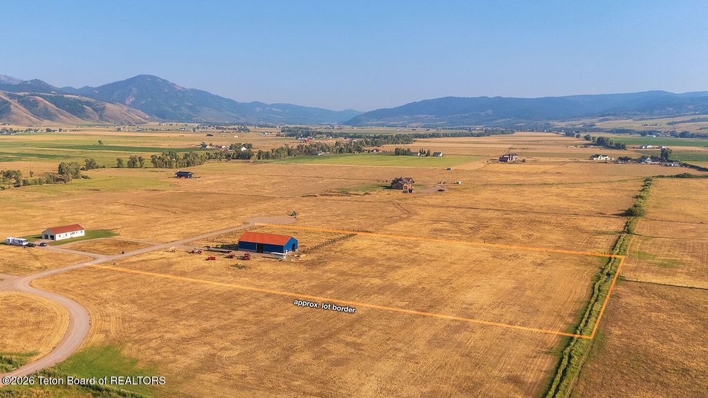 425 HARMON Lane, Afton, WY 83110 photo 3