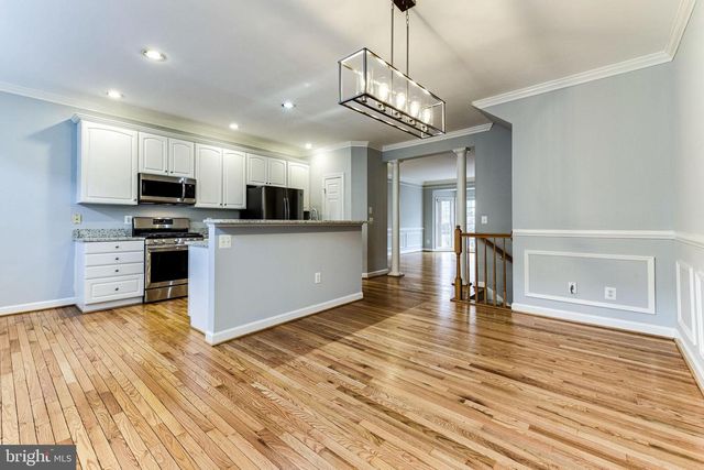 953 HARRISON CIR, Alexandria, VA 22304