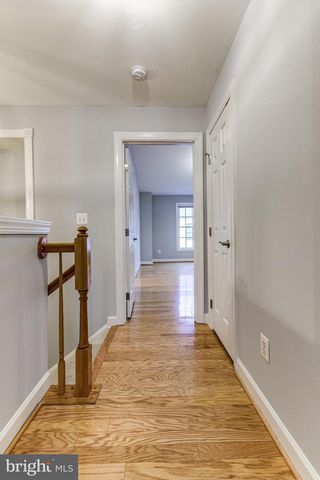 953 HARRISON CIR, Alexandria, VA 22304