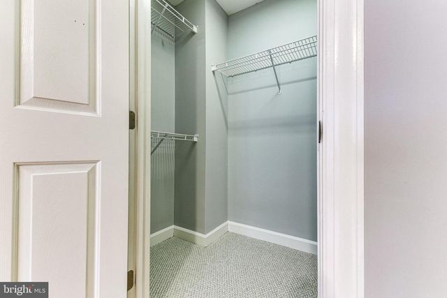 953 HARRISON CIR, Alexandria, VA 22304